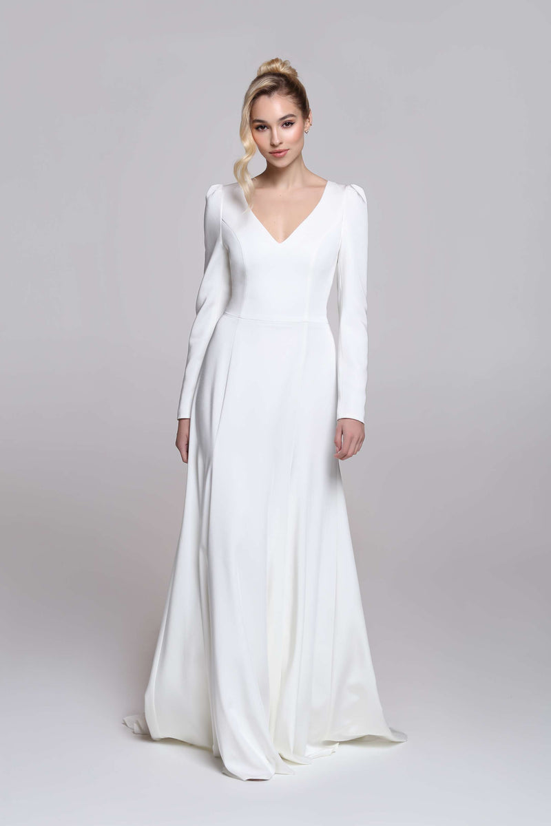 FREYA wedding dress | V neckline with long sleeves 