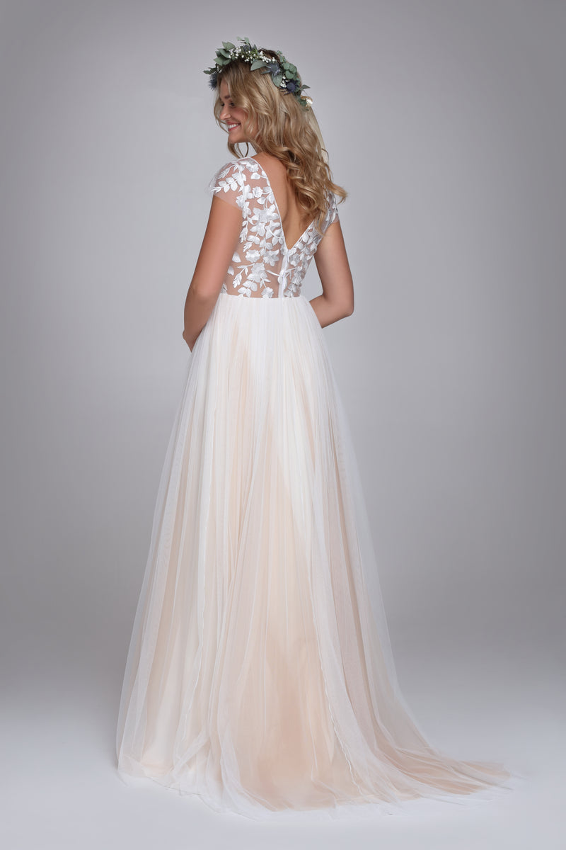 ILUME wedding dress