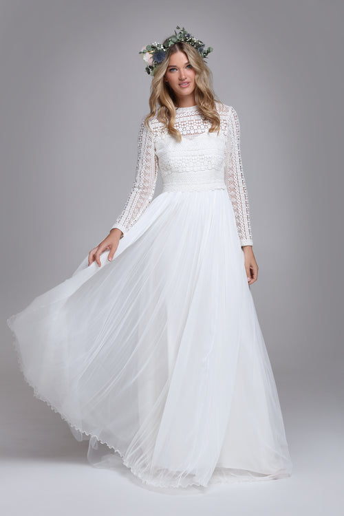 ILYSSA vintage Wedding Dress | Long Sleeves Close Back