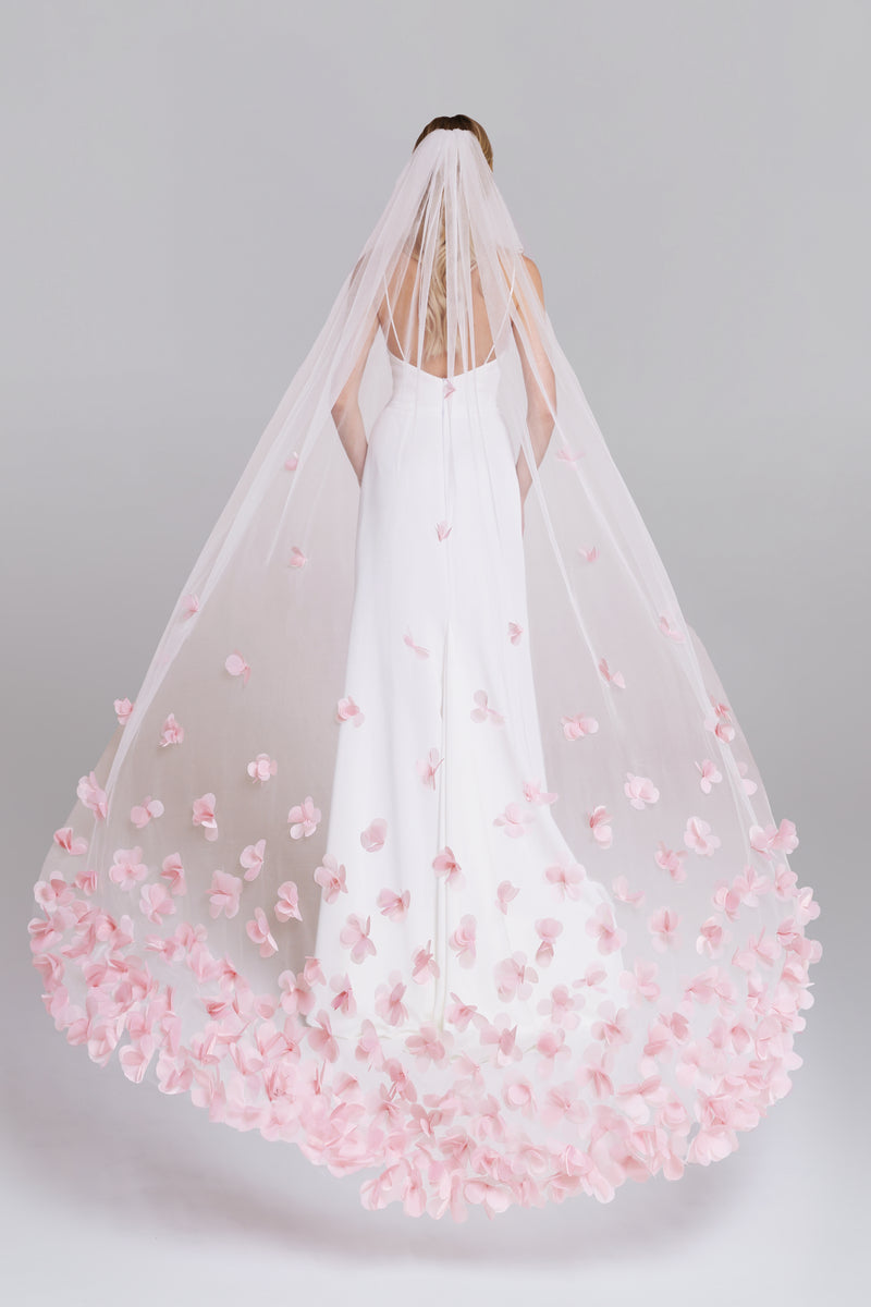 FUSSY veil | 3D pink flowers